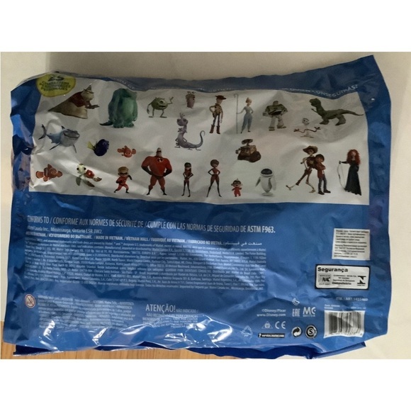 Disney Pixar Fun Pack Party Mystery Bags Micro Collection 35 Mini Figures. - Picture 2 of 5